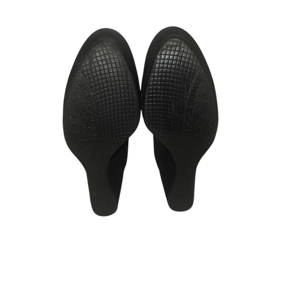 Stuart Weitzman black Suede  Round-Toes wedge - Picture 4 of 5